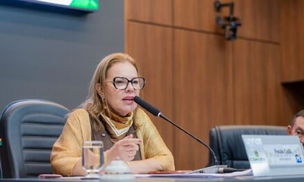 Paula Calil anuncia concurso público para a Câmara de Cuiabá em 2026