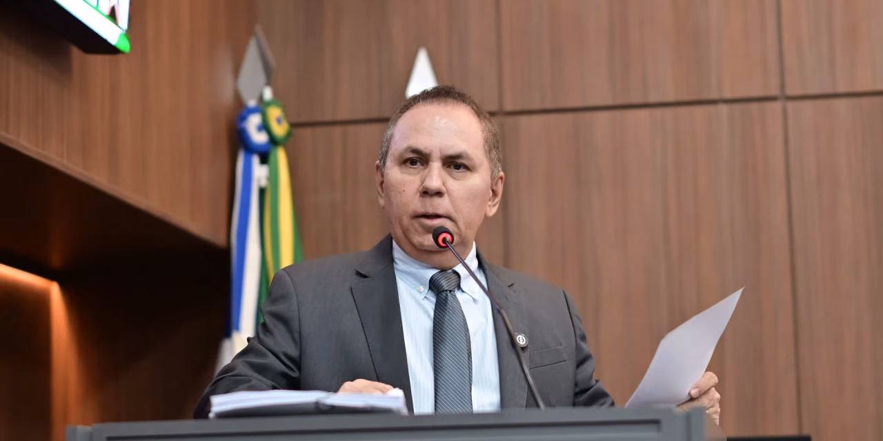 Dilemário diz que Águas Cuiabá cobrou R$ 548 milhões a mais em taxa de esgoto e cobra redução da tarifa
