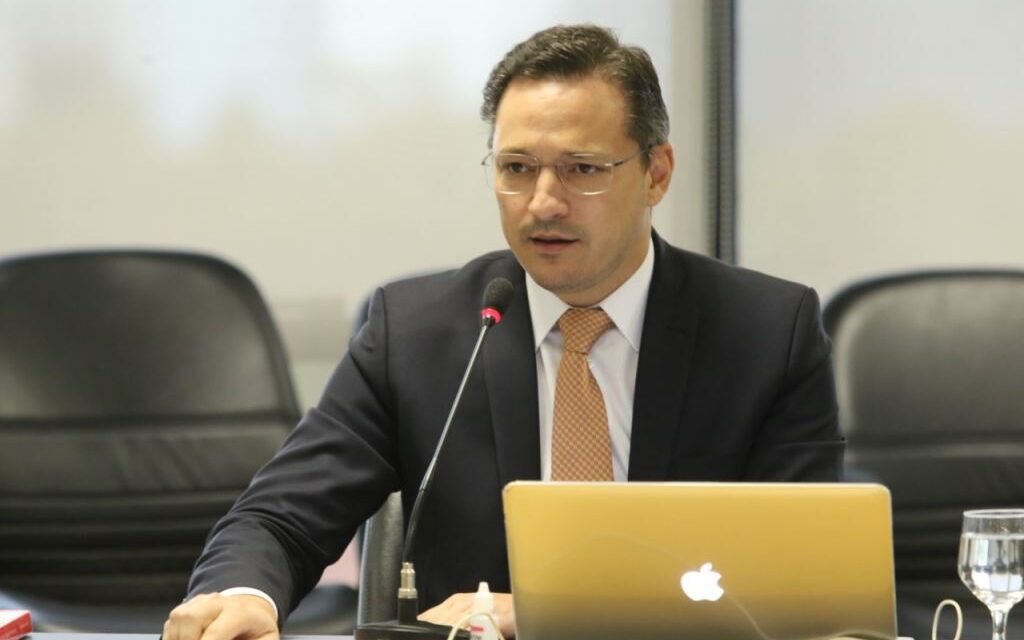 CNJ adia para agosto análise de regras sobre aposentadoria compulsória