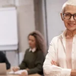 Ocupação de pessoas 60+ sobe 53% em 10 anos; ritmo supera o dos jovens