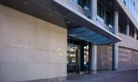 FMI destaca resiliência da economia brasileira e projeta PIB de 2,5%