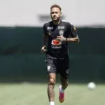 Neymar volta a treinar com a seleção a 2 dias do jogo contra o Haiti