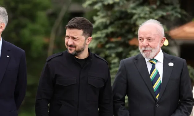 Lula e Zelensky debatem saída diplomática para guerra Ucrânia x Rússia