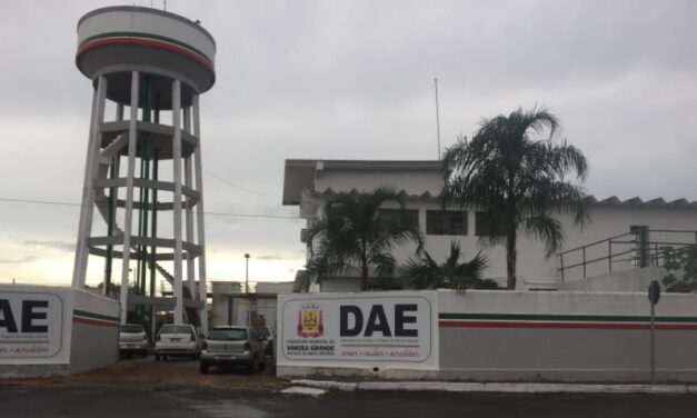 Rompimento de adutora deixa oito bairros sem água em VG