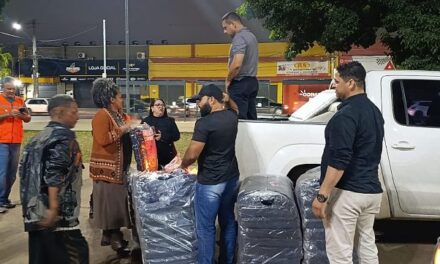 Prefeitura distribui 200 marmitas e cobertores para pessoas em situação de rua