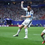 Com virada histórica Argentina passa.