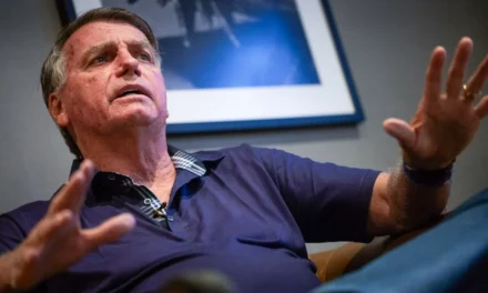 Moraes mantém prisão domiciliar humanitária de Bolsonaro