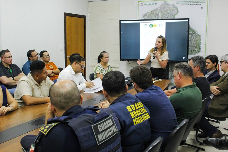 Justiça bloqueia R$ 19 milhões por calotes e Flávia Moretti decreta calamidade em Várzea Grande