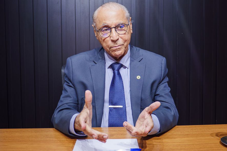 Júlio Campos : União Brasil, ou desunião Brasil ?