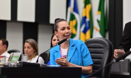 Maysa sai em defesa das mães de Cuiabá.
